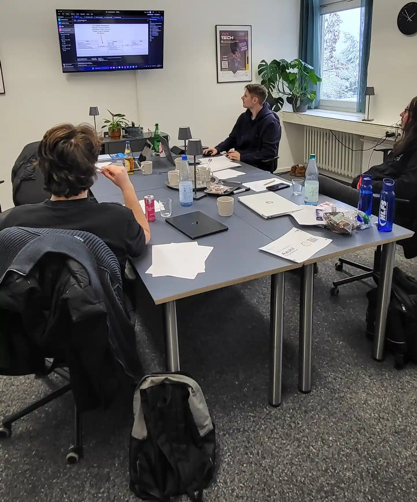 IT Prüfungsvorbereitung zur AP1 in Kassel mit Auszubildenden im Seminarraum