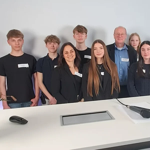 Schülerinnen und Schüler der Integrierten Gesamtschule Bovenden beim Online-Kongress Generation Alpha